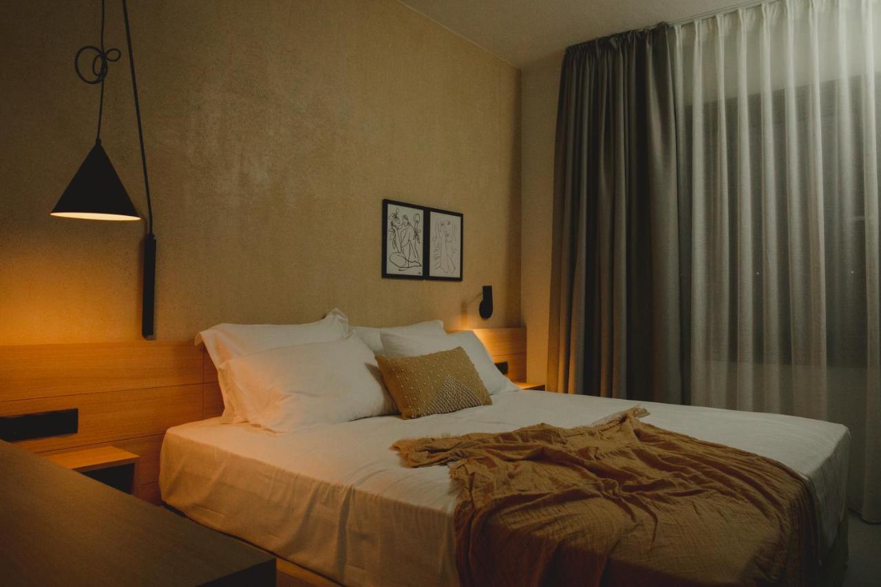 Essentia Vita Comfy Suites Limenas  Esterno foto
