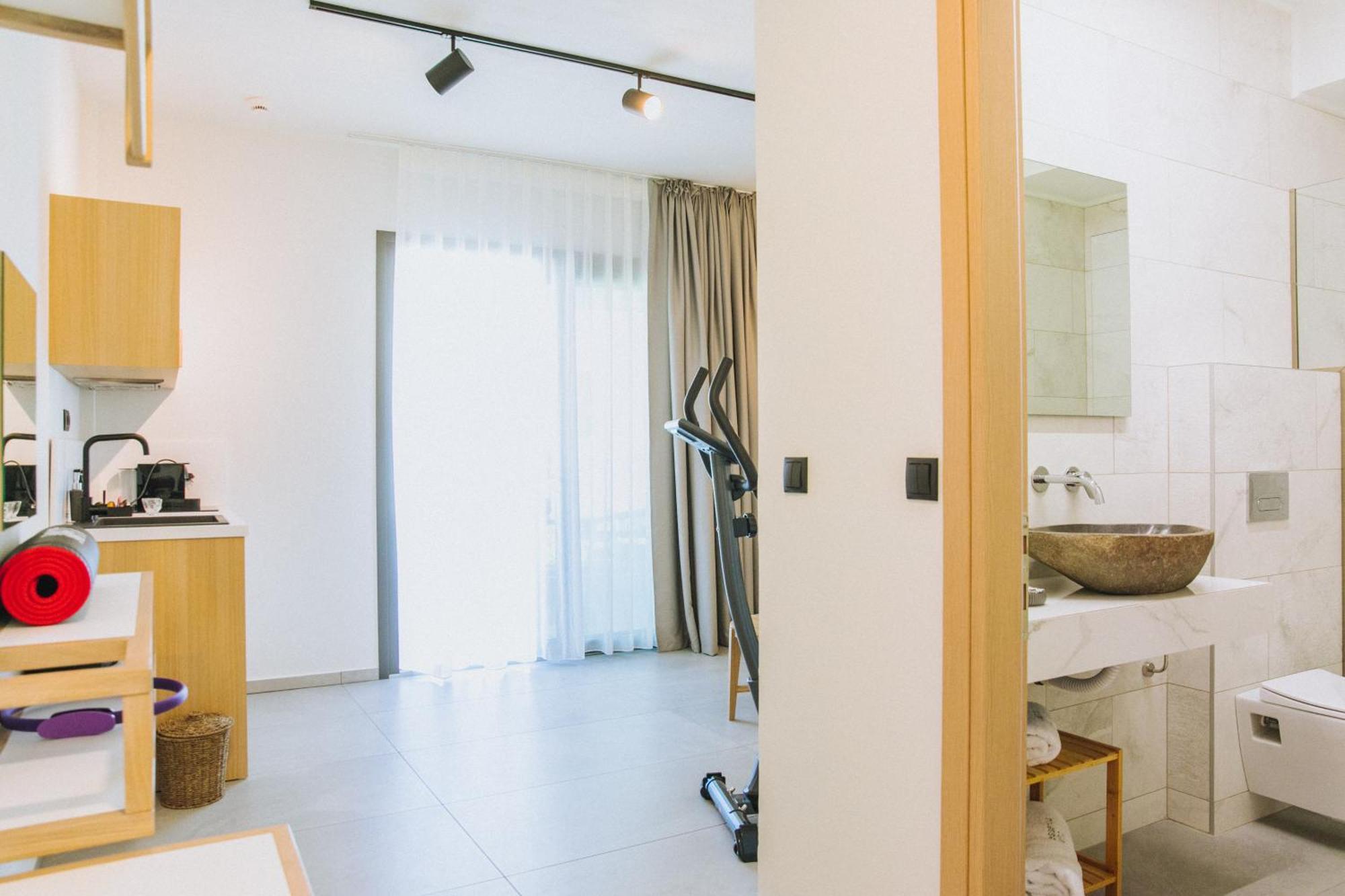 Essentia Vita Comfy Suites Limenas  Esterno foto
